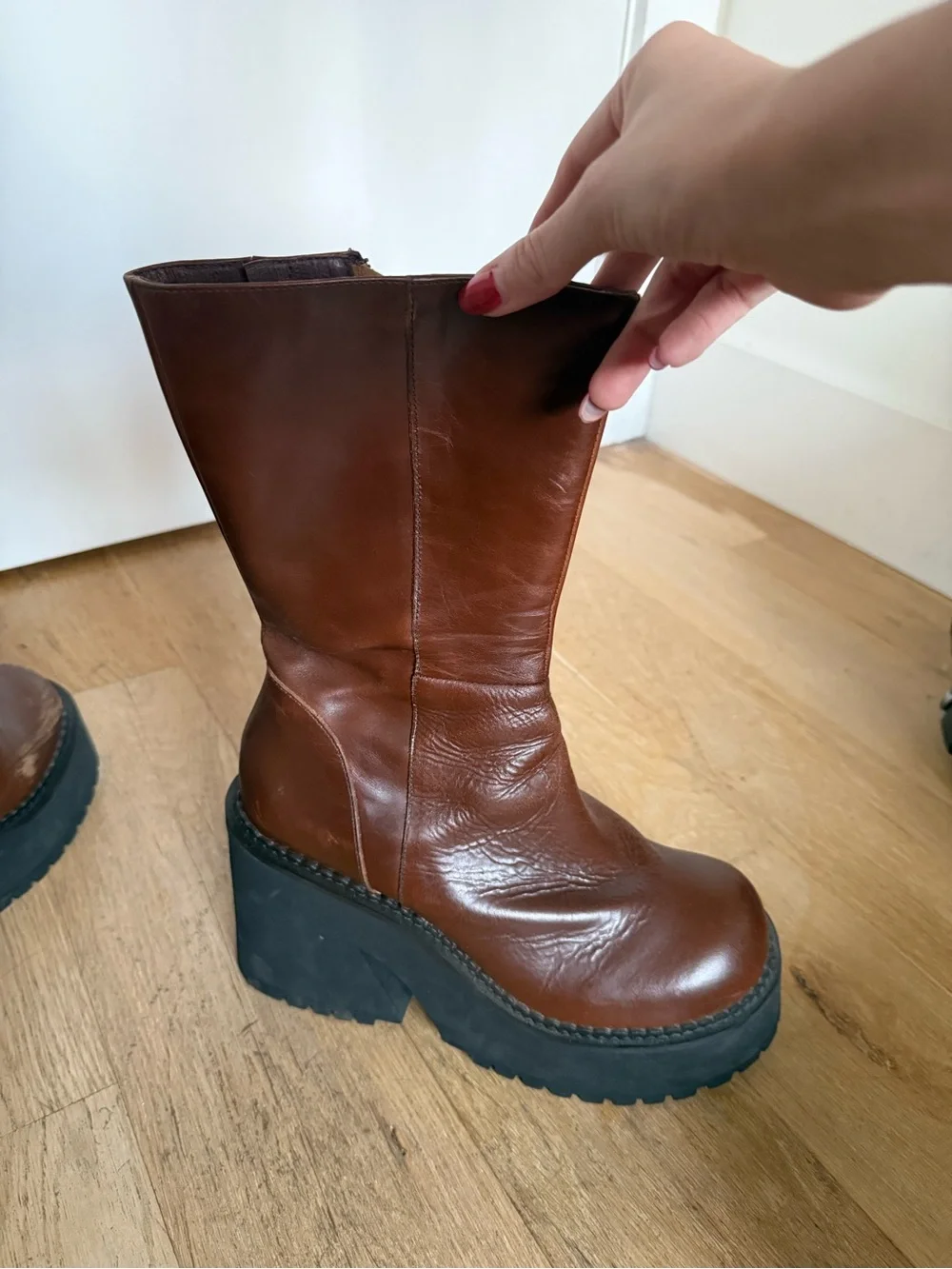 UNIF Parker Platform Boot - Brown
